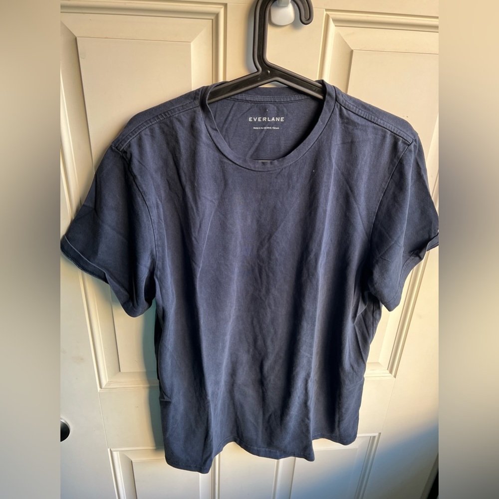 Everlane premium-weight crew tee